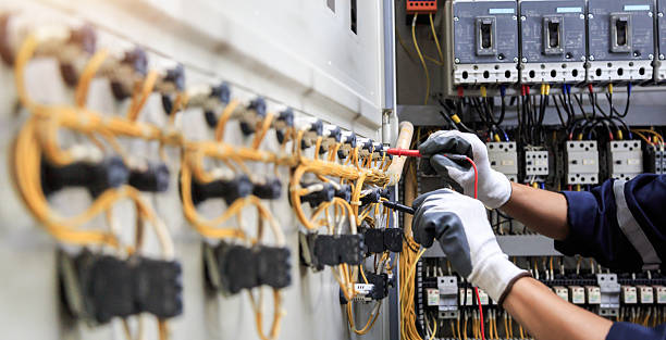Professional Electrician technician working in Durand, IL